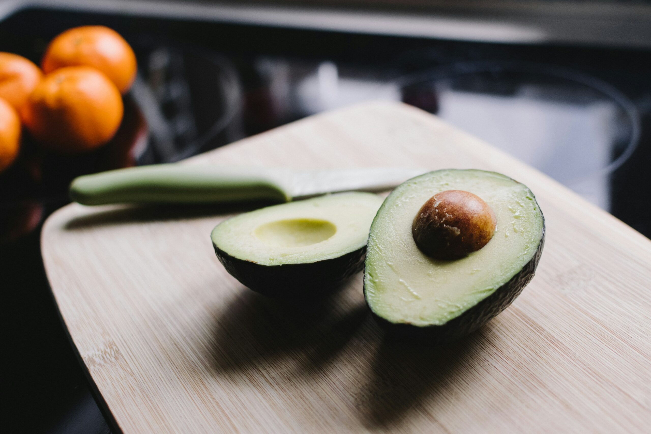 Avocat : le noyau peut bloquer le tube digestif du chien